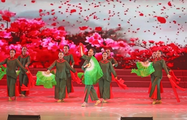 文艺汇演照片.jpg
